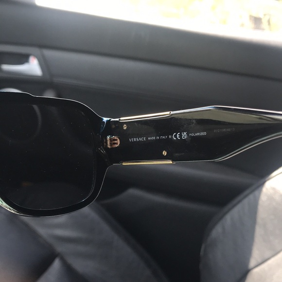 Versace sunglasses - Picture 4 of 5